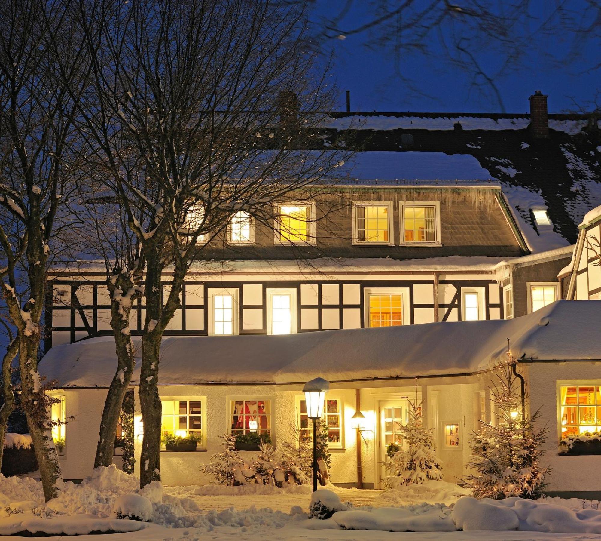Hotel Waldhaus Foeckinghausen Bestwig Eksteriør billede